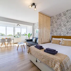 Trendy Homes Bay Apartamento